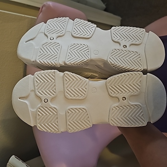 Madden Girl light pink/sand Chunky sneakers - Picture 5 of 14